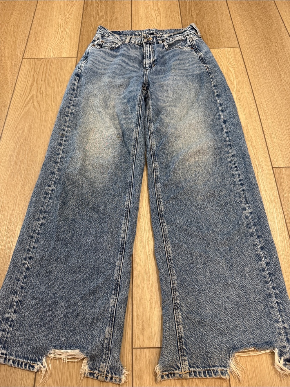American Eagle Baggy Wide Leg Distressed Jeans Sz 0 Short Back to school Trendy - Picture 2 of 11